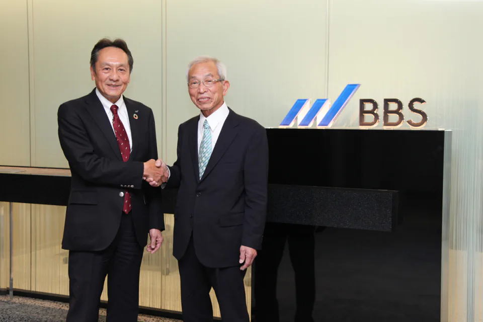 左からBBS代表取締役社長 小宮一浩、システムワン創業者 三谷明定氏